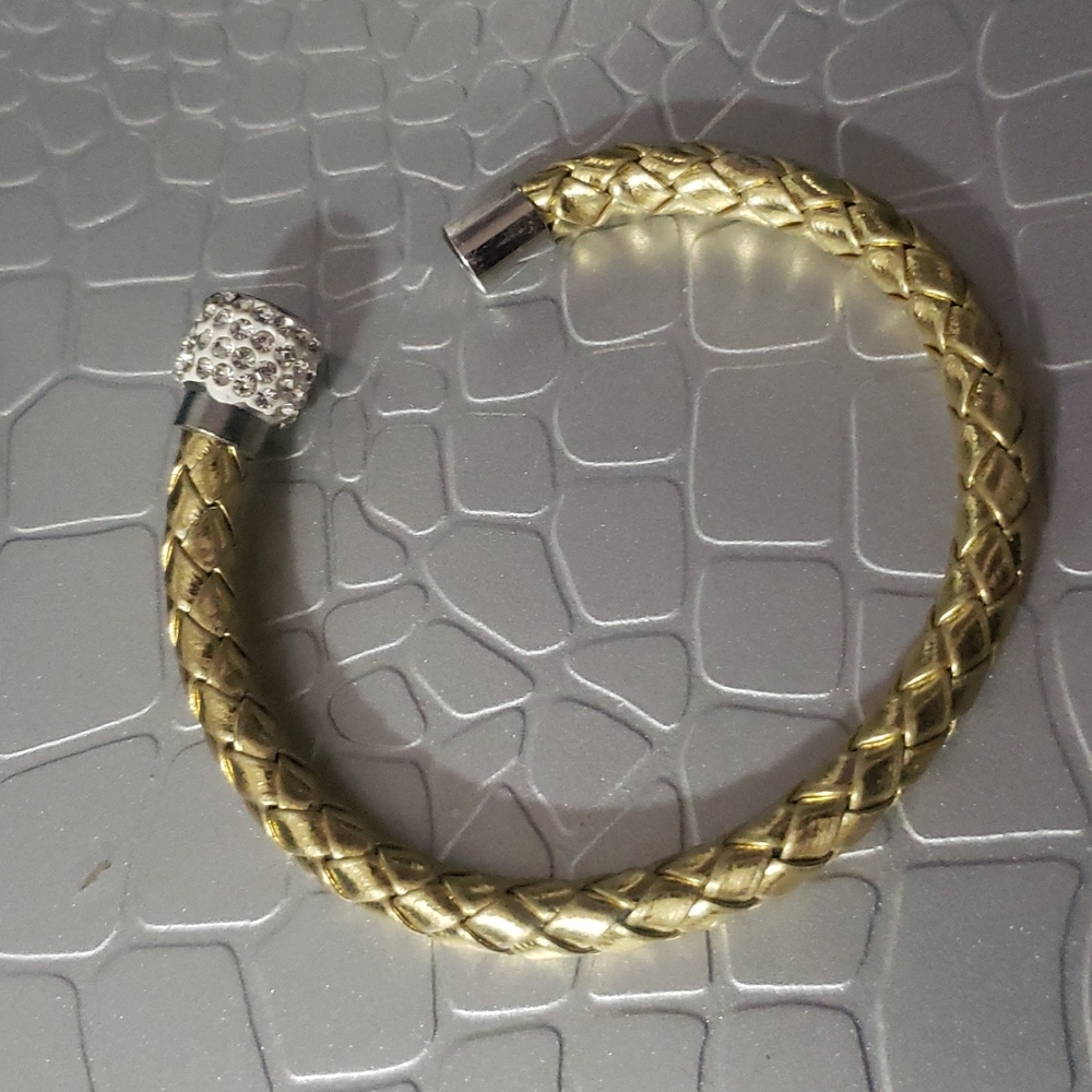 Bracelet - Picture 3 of 6